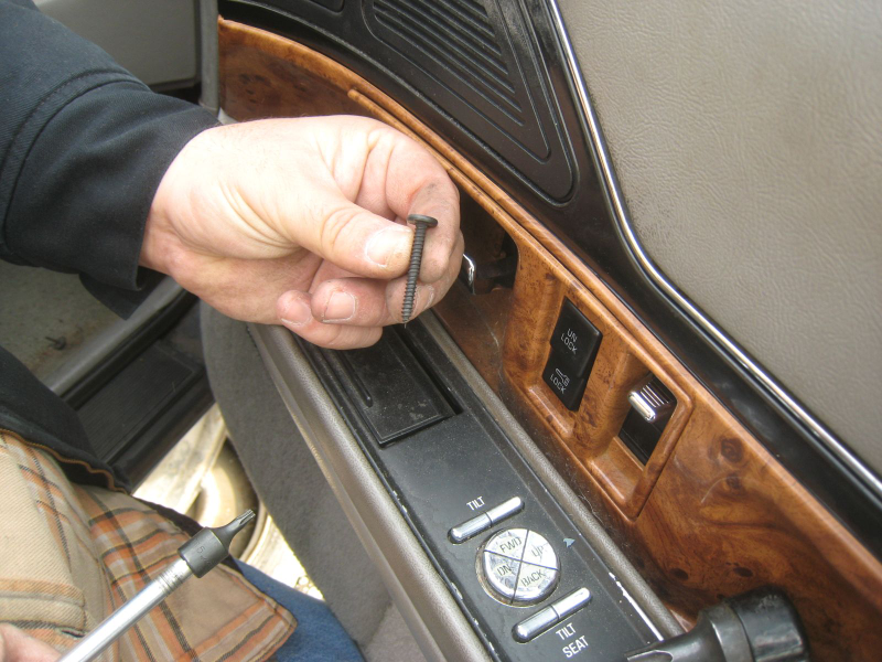 Illustration for article titled Junkyard Nightmare Build Quality Challenge, Door Panel Edition: USA